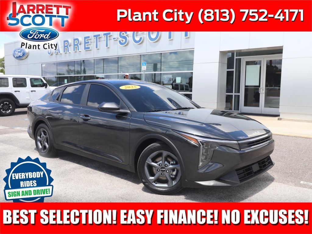 Used 2025 Kia K4 FWD image 1