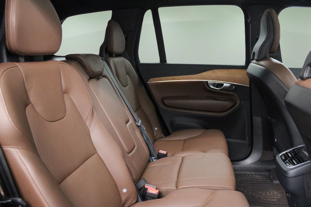 Used 2023 Volvo XC90 B6 Plus w/ Protection Package Premier AWD/4WD image 27