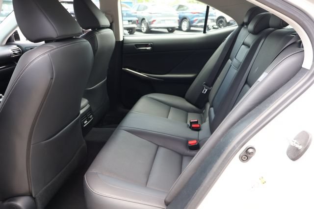 Used 2016 Lexus IS 200t RWD image 16