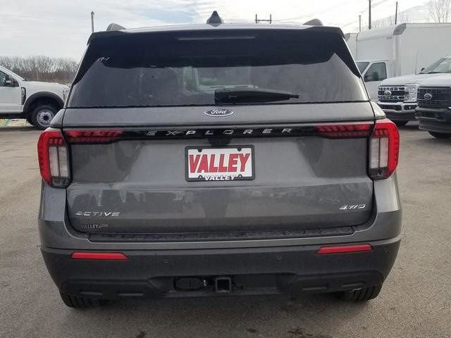 New 2026 Ford Explorer Active image 4
