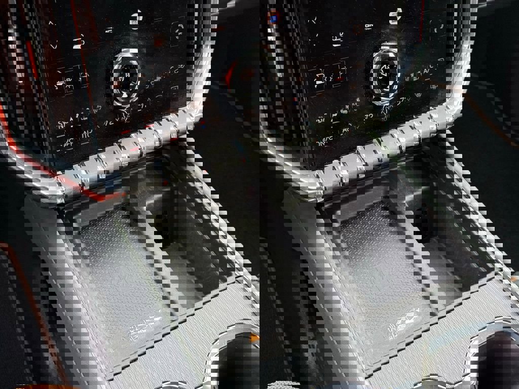 Used 2024 GMC Acadia AT4 w/ Super Cruise Package image 37