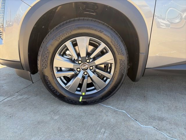 New 2026 Nissan Pathfinder SV image 8