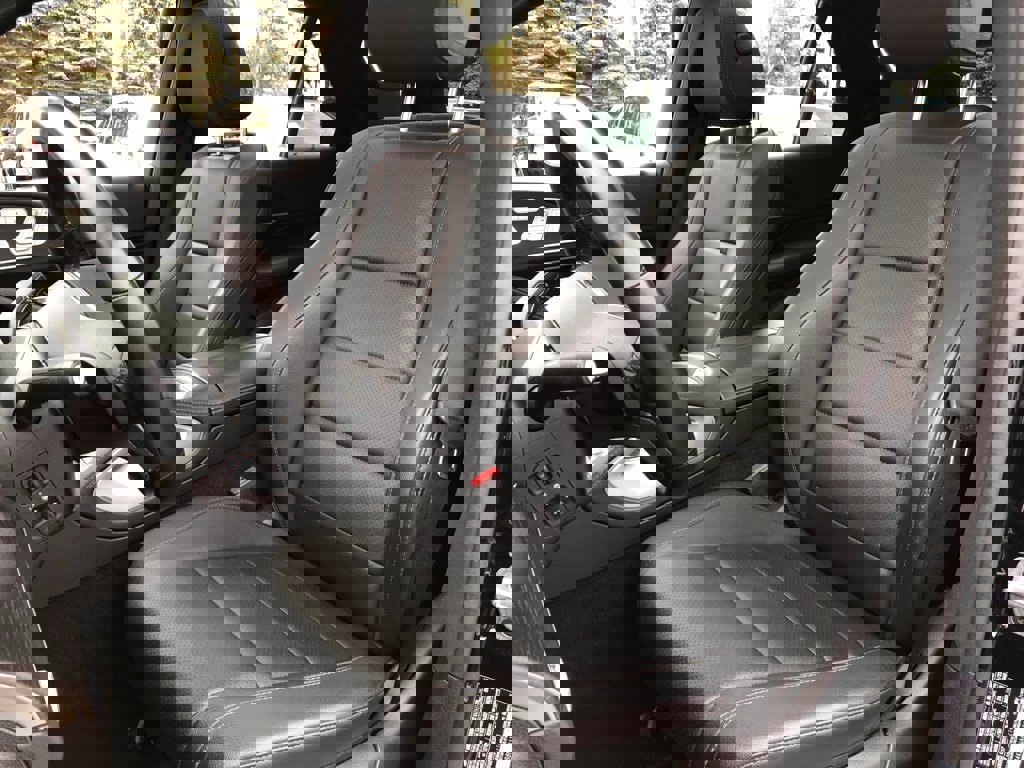 Certified 2022 Mercedes-Benz GLE 350 4MATIC w/ AMG Line Exterior image 33