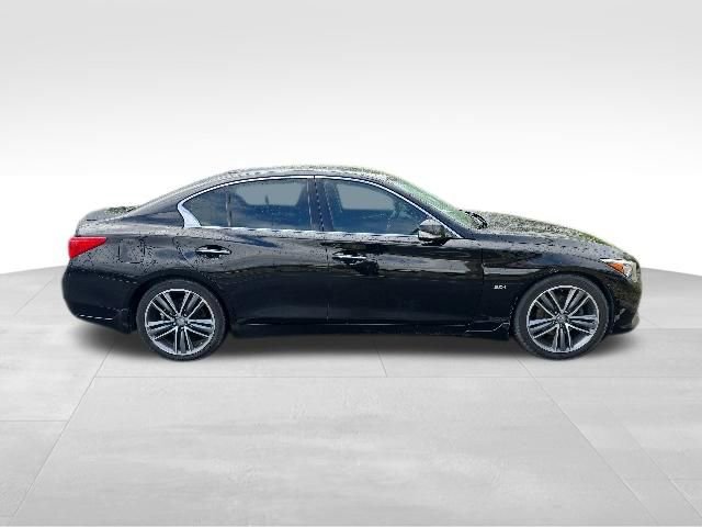 Used 2016 INFINITI Q50 3.0t Premium w/ Driver Assistance Package AWD/4WD image 9