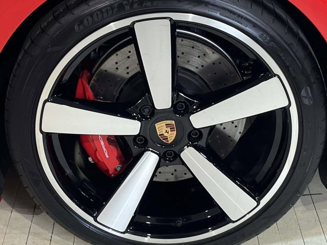 Certified 2025 Porsche 911 Carrera S RWD image 13