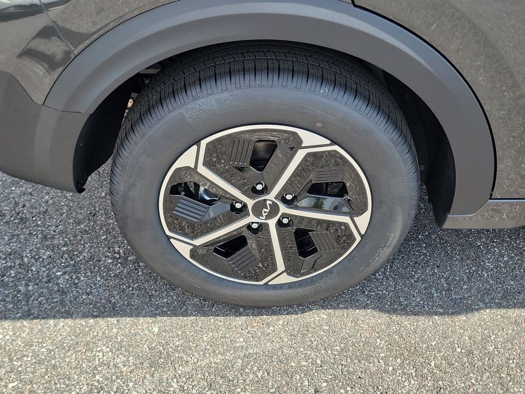 New 2026 Kia Niro LX FWD image 34