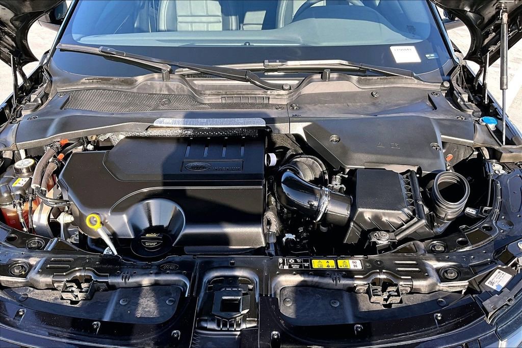 Certified 2023 Land Rover Range Rover Evoque R-Dynamic S image 28
