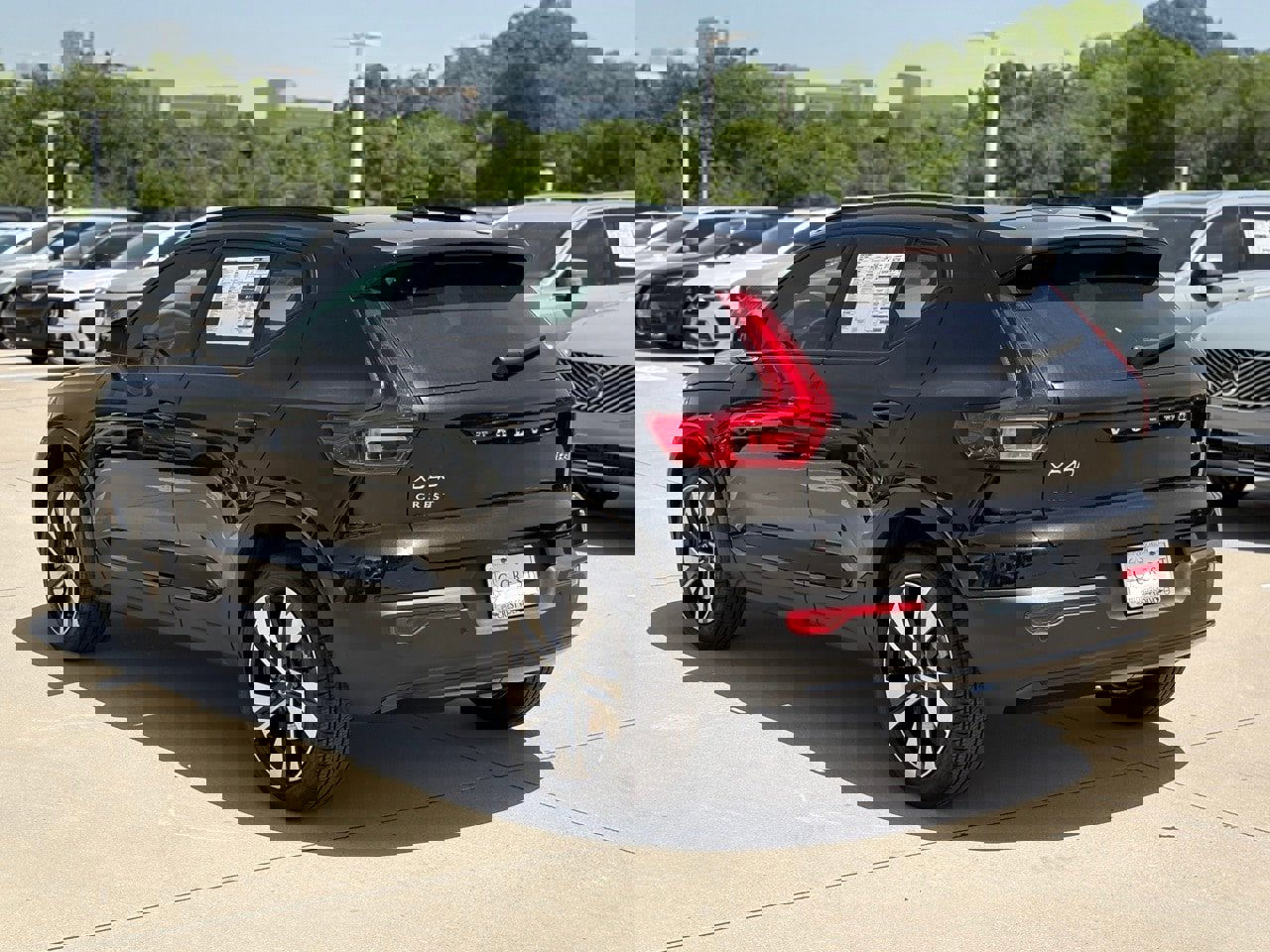 New 2025 Volvo XC40 B5 Plus w/ Protection Package Premier image 5