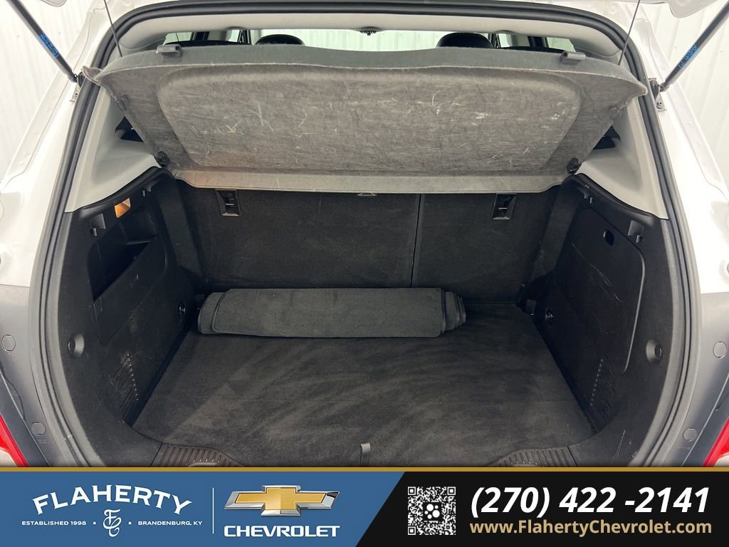 Used 2020 Chevrolet Trax LT w/ LT Convenience Package image 21