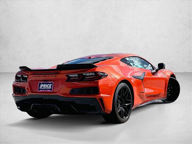 Used 2025 Chevrolet Corvette Z06 w/ Stealth Interior Trim Package RWD image 2