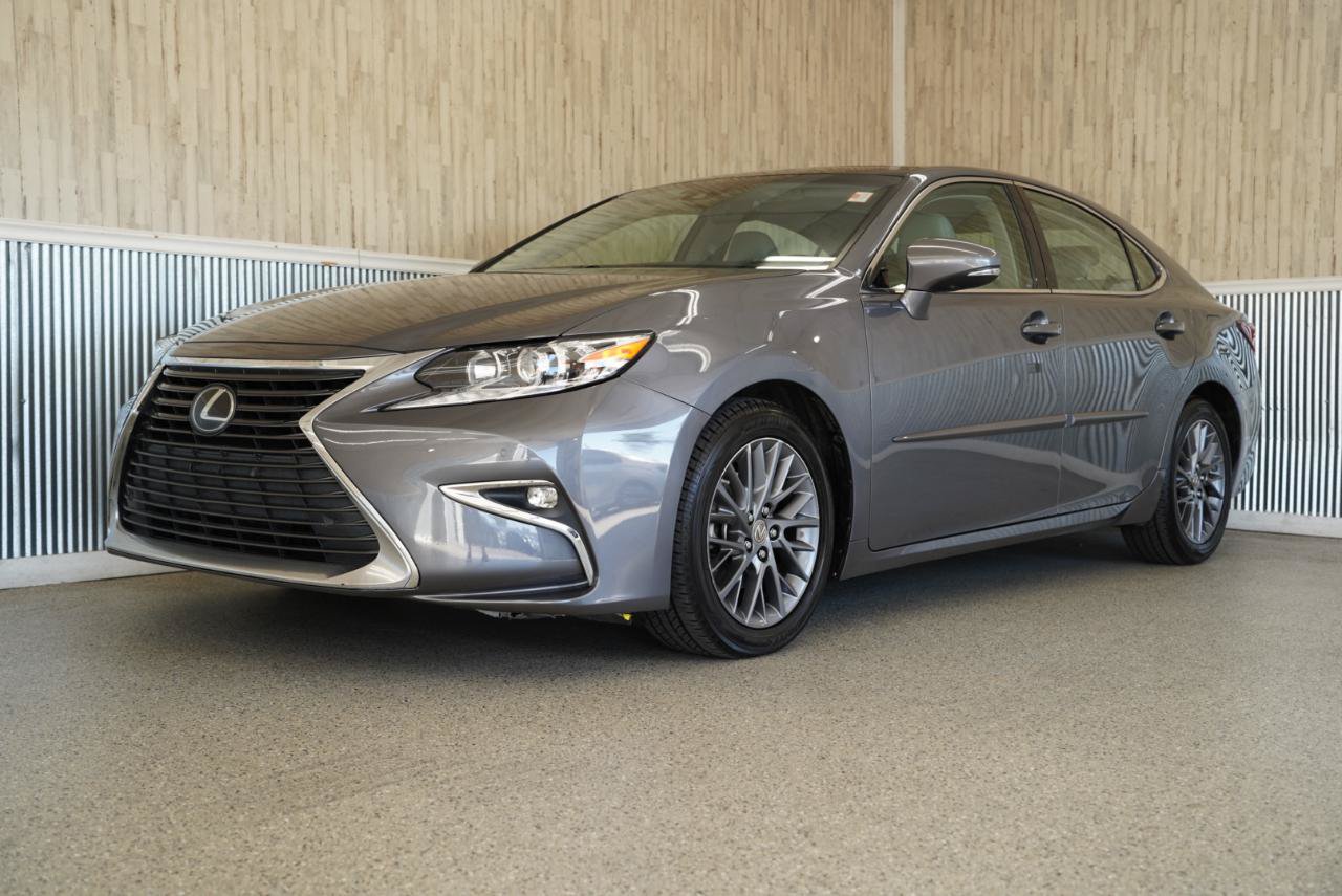 Used 2018 Lexus ES 350 w/ Navigation System Package FWD image 4