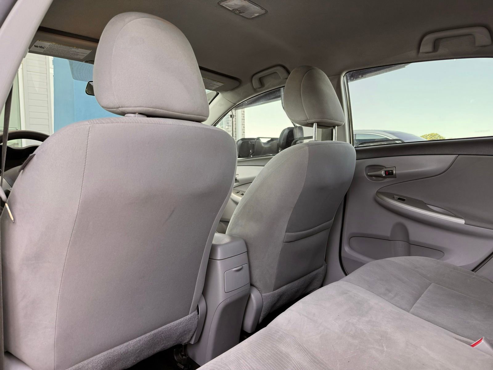 Used 2011 Toyota Corolla LE FWD image 15