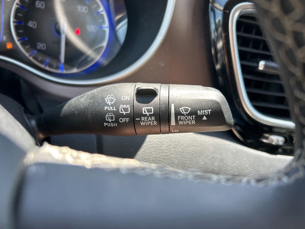 Used 2022 Chrysler Voyager LX FWD image 29