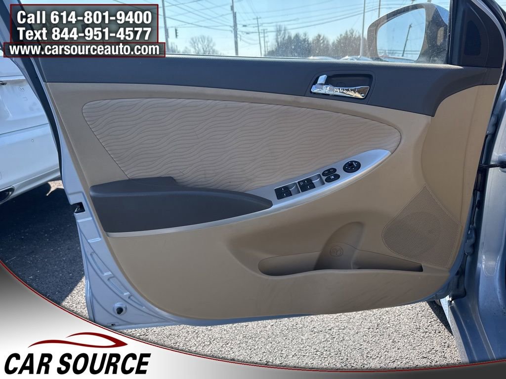 Used 2013 Hyundai Accent GLS w/ Premium Pkg image 10