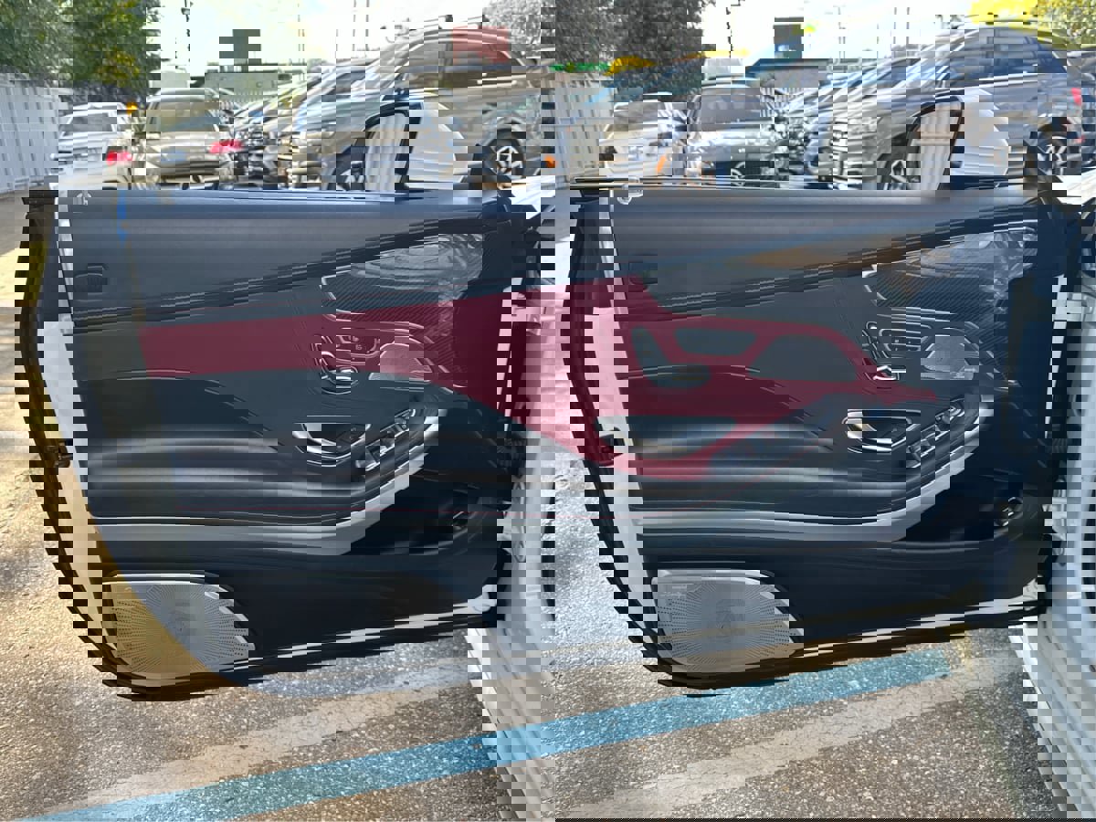 Used 2017 Mercedes-Benz S 63 AMG 4MATIC Cabriolet image 15