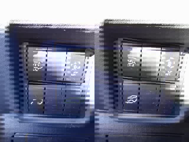 Used 2023 Toyota Highlander XSE image 9