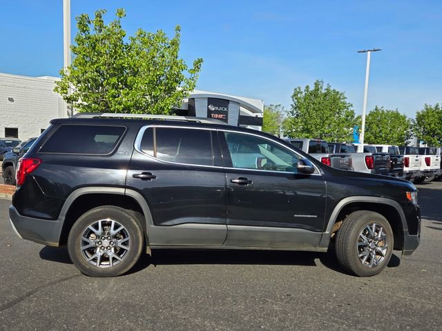 Used 2023 GMC Acadia SLT image 3