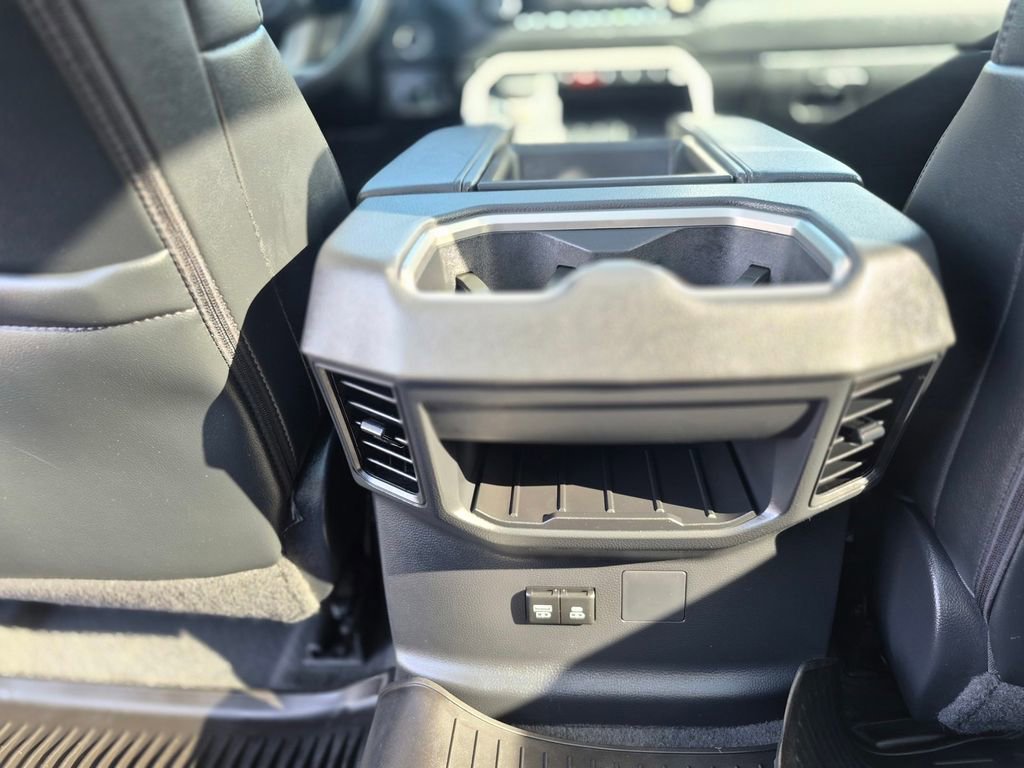 Used 2024 Toyota Tundra Limited image 28