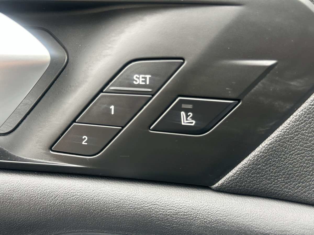 Used 2022 BMW X5 M50i w/ Premium Package AWD/4WD image 33