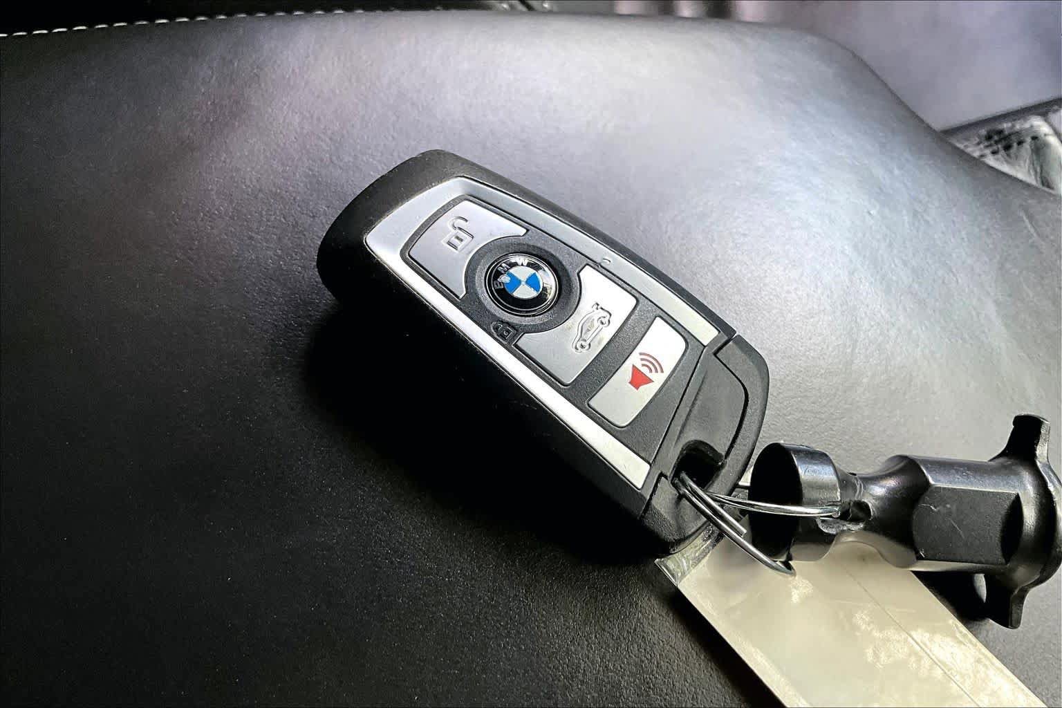 Used 2017 BMW M4 Coupe image 14