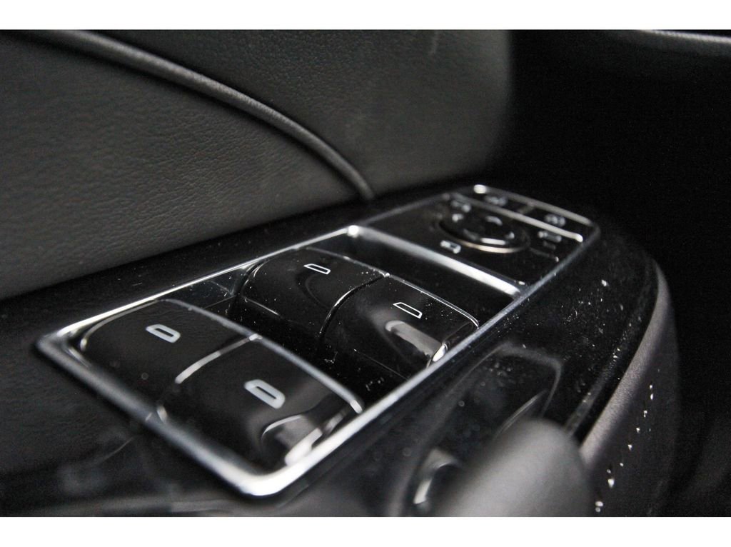 New 2026 Cadillac Lyriq Luxury image 15