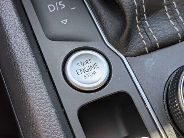 Used 2023 Volkswagen Atlas SEL AWD/4WD image 23