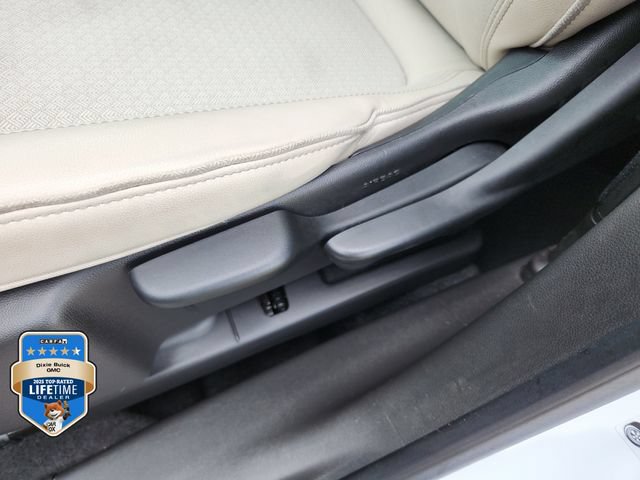 Certified 2024 Buick Encore GX Preferred FWD image 17