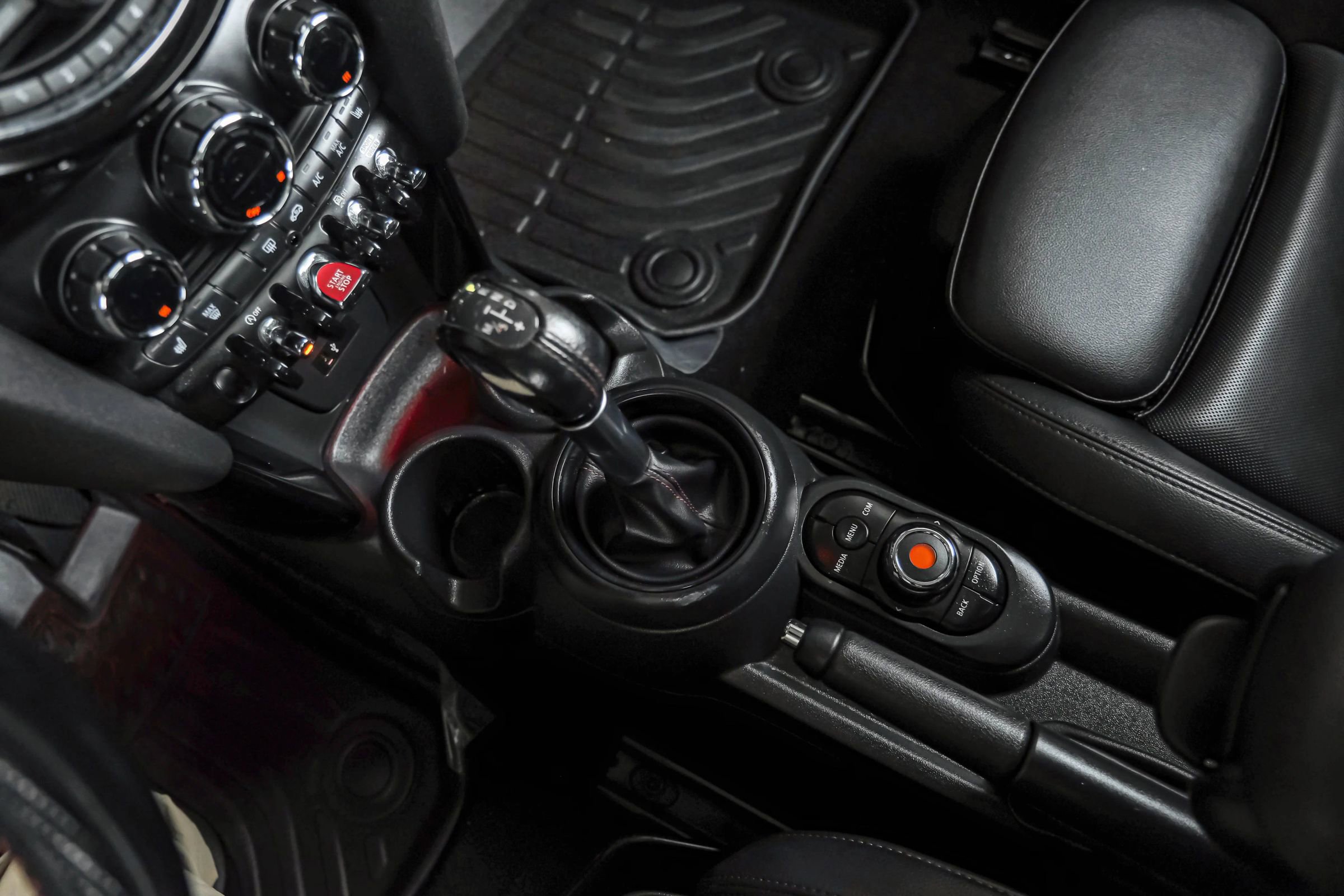 Used 2019 MINI Cooper S w/ Premium Package image 21