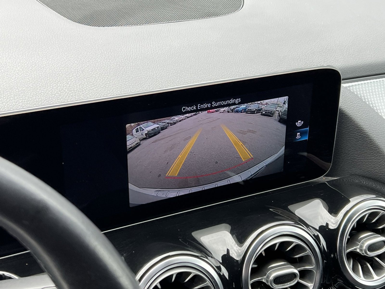 Used 2021 Mercedes-Benz GLA 250 w/ Premium Package image 17