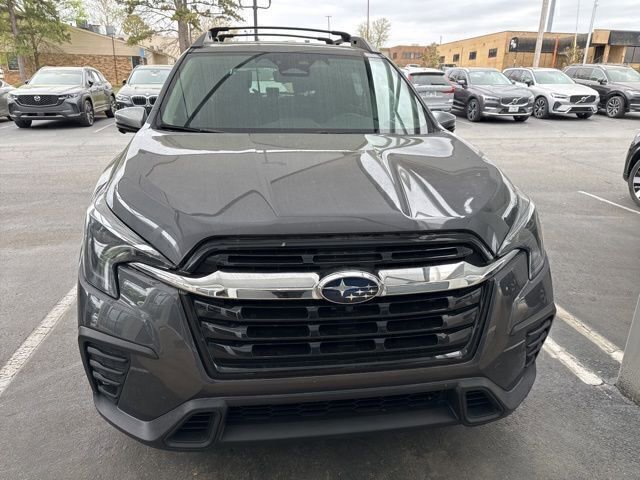 Used 2023 Subaru Ascent Limited w/ Technology Package image 2