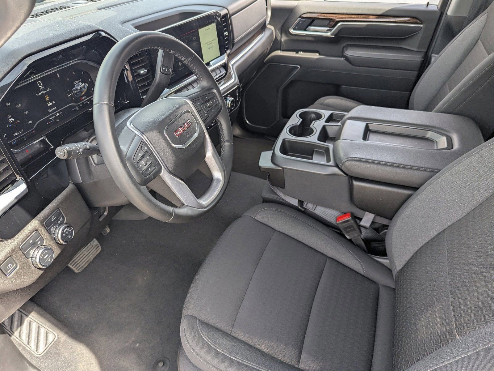 Used 2025 GMC Sierra 2500 SLE image 22