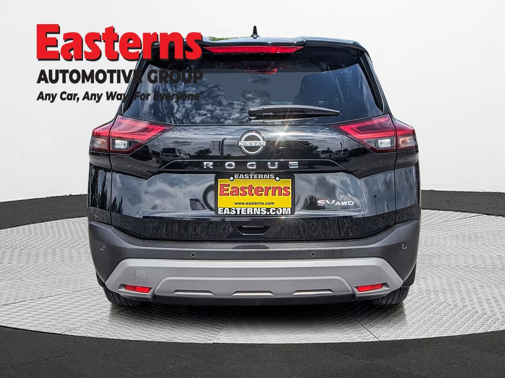 Used 2023 Nissan Rogue SV AWD/4WD image 7
