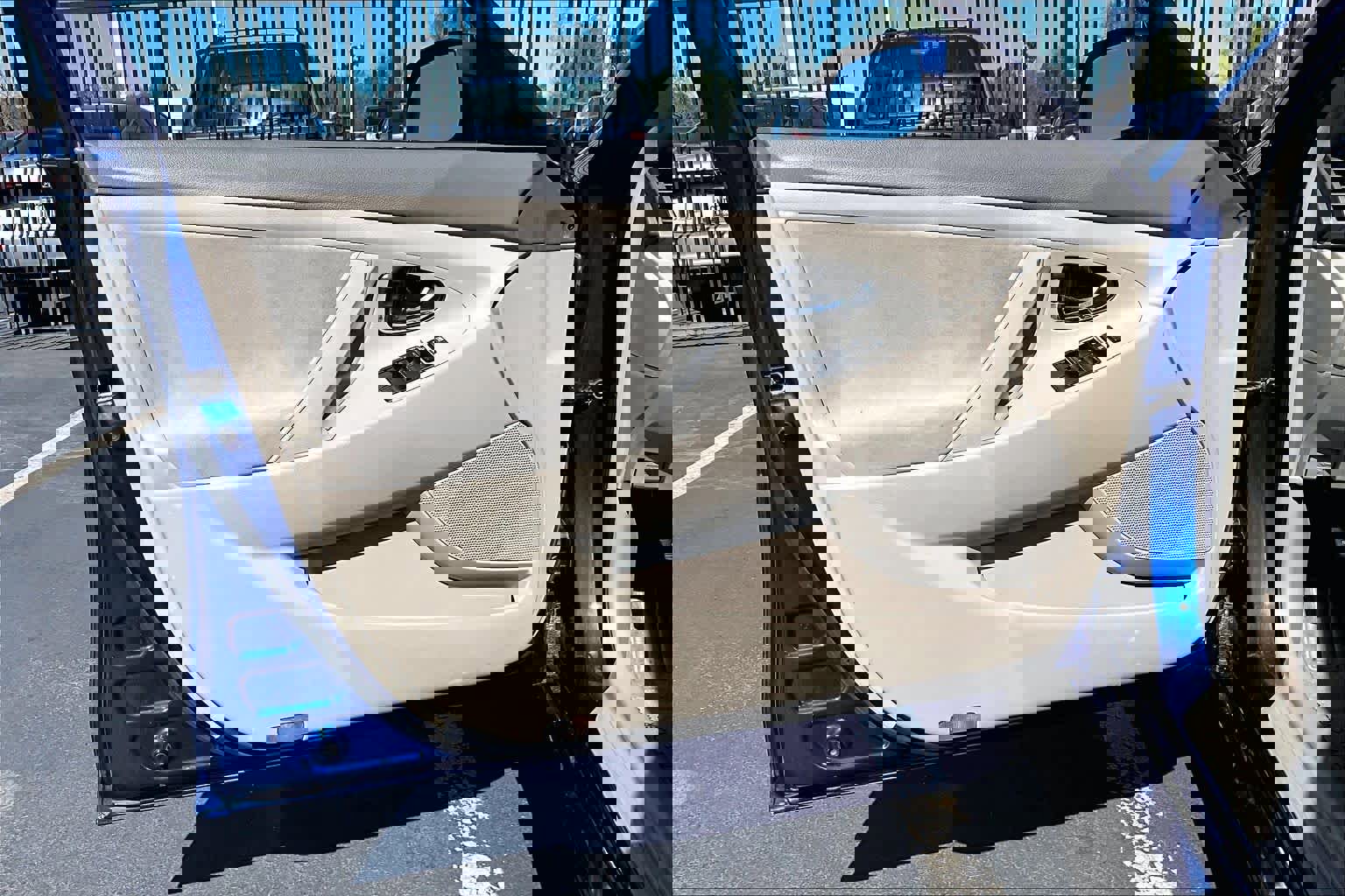 Used 2009 Toyota Camry LE FWD image 24