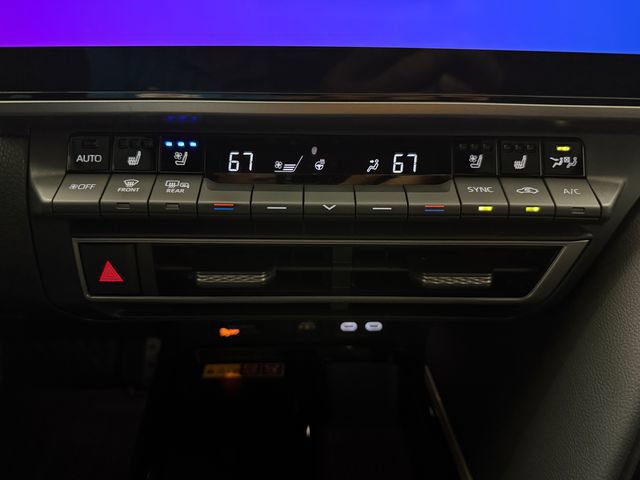 Used 2026 Toyota Camry XSE w/ Premium Package FWD image 18