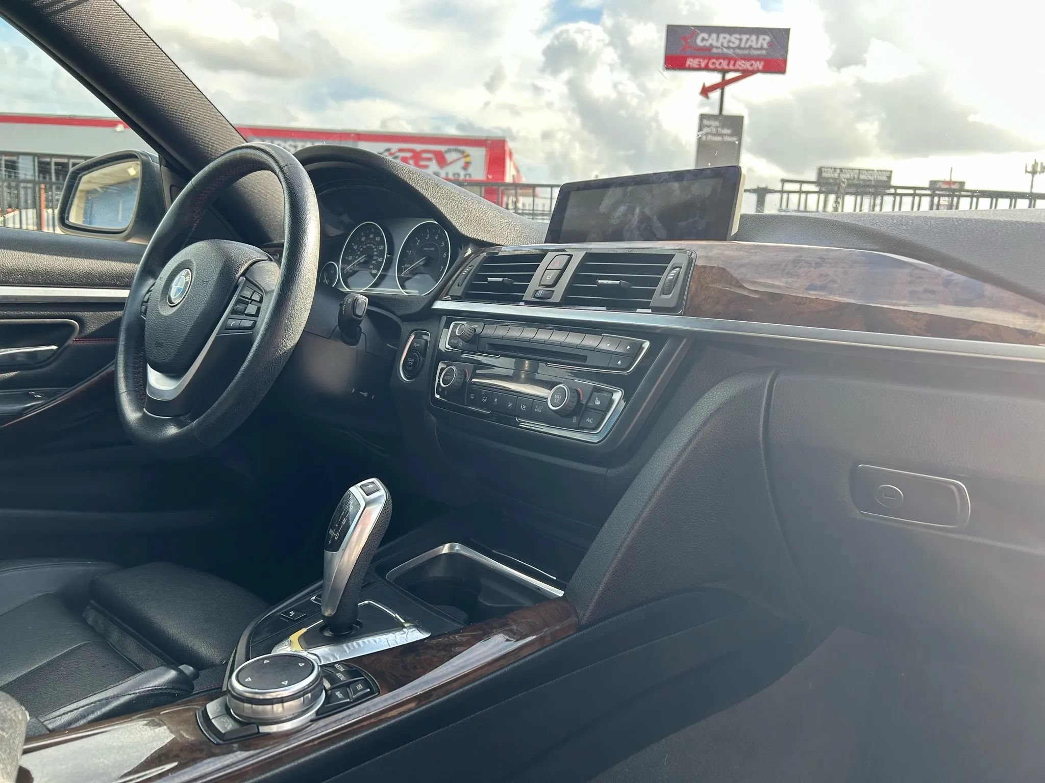 Used 2015 BMW 435i Coupe w/ Technology Package RWD image 13
