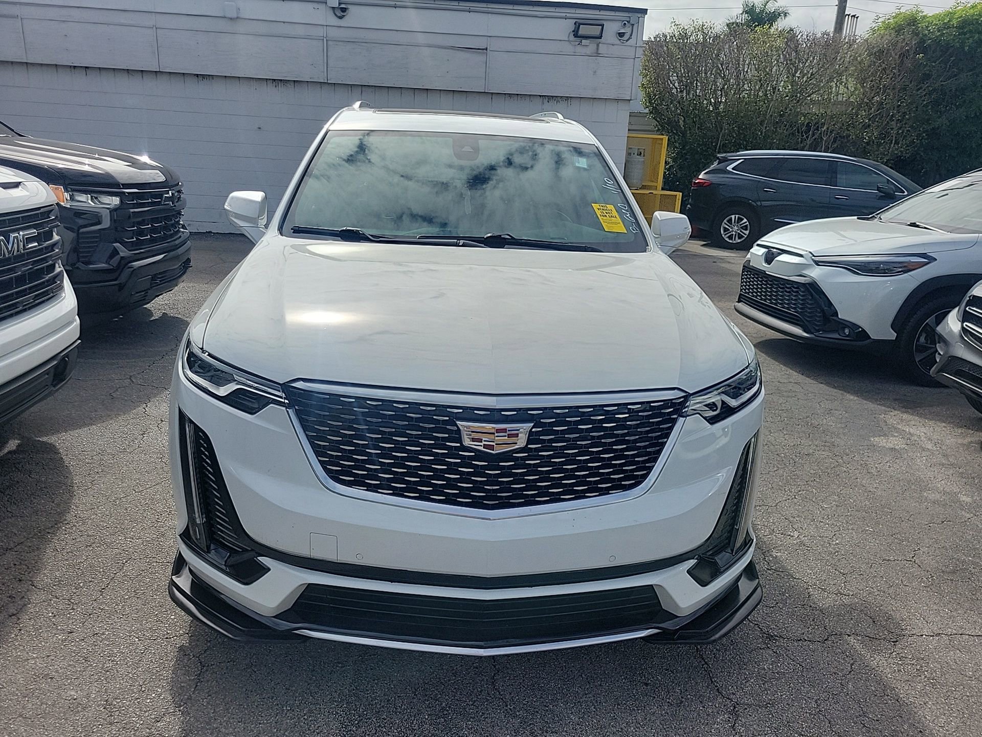 Used 2022 Cadillac XT6 Premium Luxury image 4