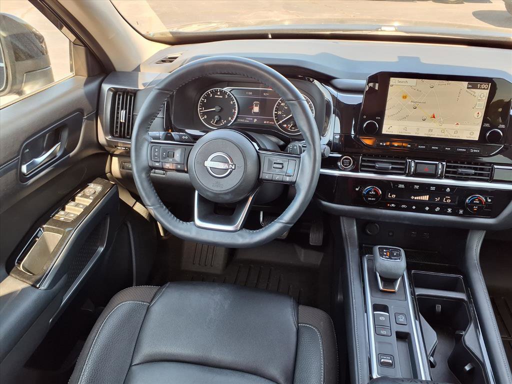 Used 2024 Nissan Pathfinder SL w/ Cargo Package image 26