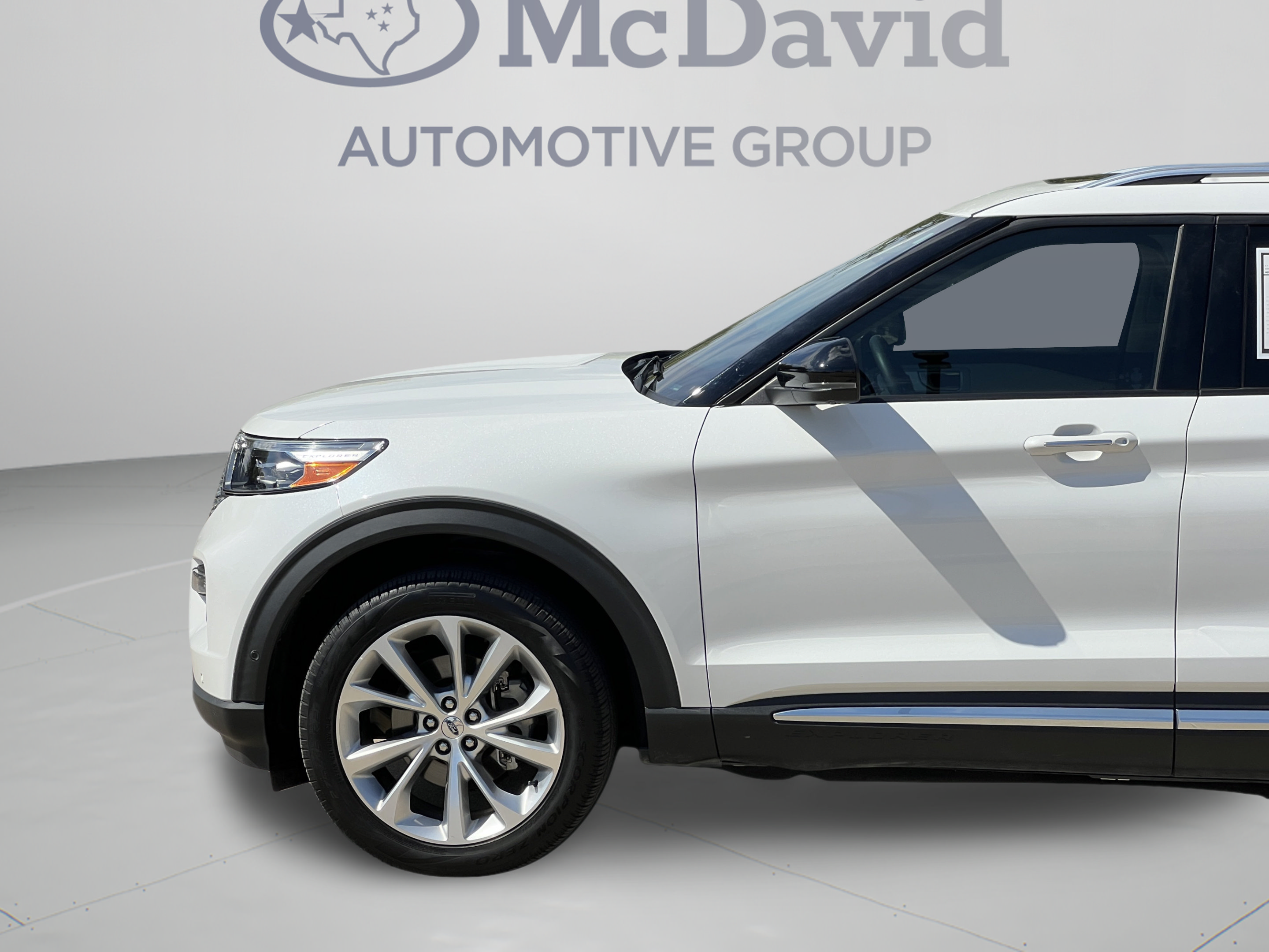 Used 2021 Ford Explorer Platinum w/ Equipment Group 601A AWD/4WD image 35