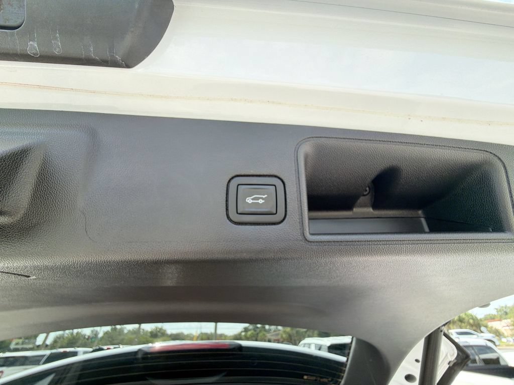 Certified 2021 GMC Terrain SLE w/ Driver Convenience Package FWD image 27