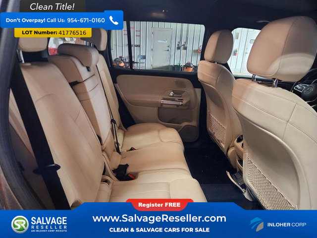 Used 2021 Mercedes-Benz GLB 250 4MATIC w/ Premium Package image 15