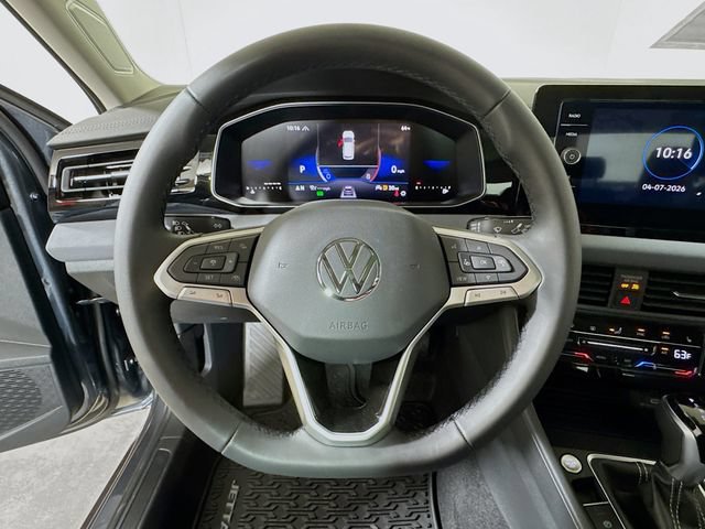 New 2026 Volkswagen Jetta SE FWD image 6