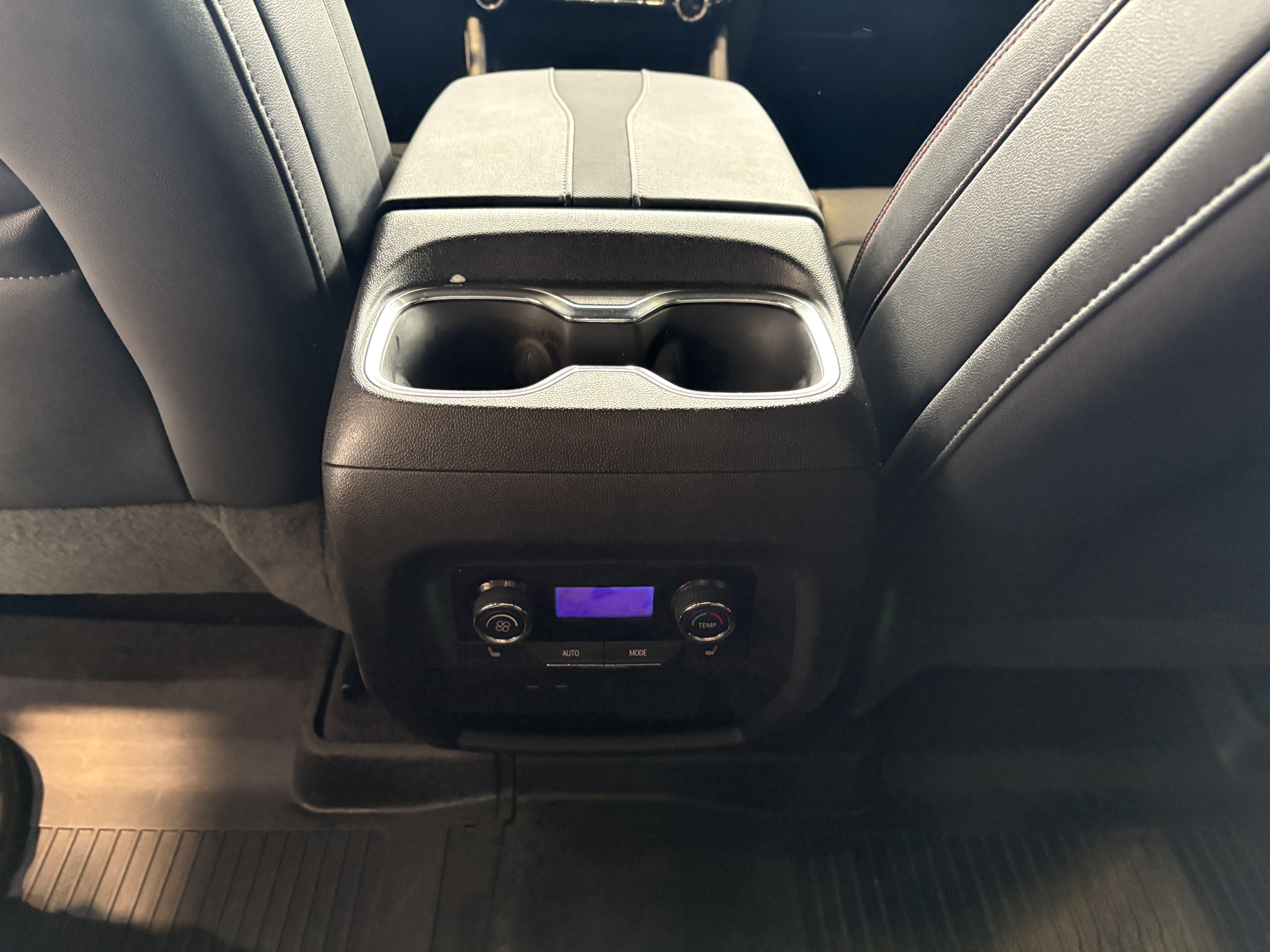 Used 2025 Chevrolet Traverse RS w/ LPO, Floor Liner Package image 21