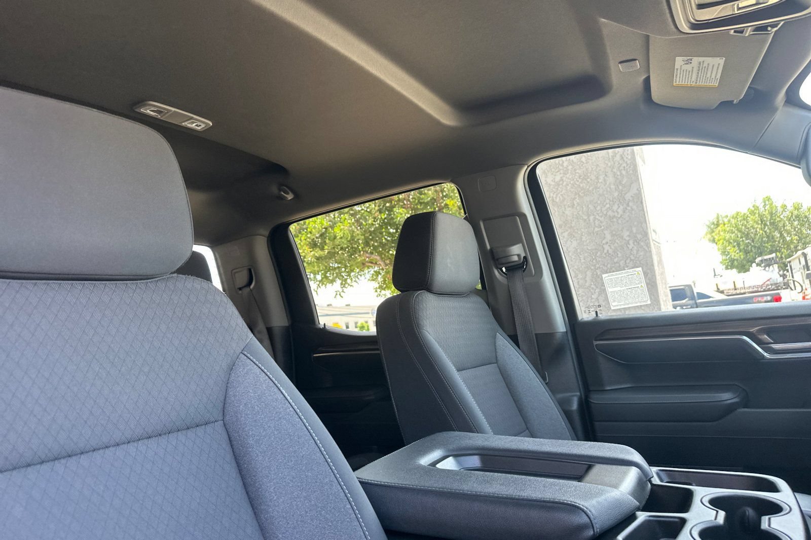 Used 2025 Chevrolet Silverado 1500 LT RWD image 16