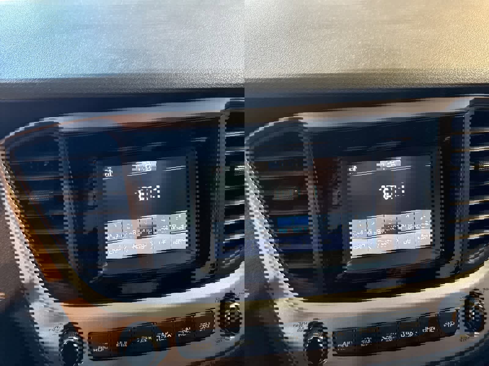 Used 2019 Hyundai Accent SE image 23