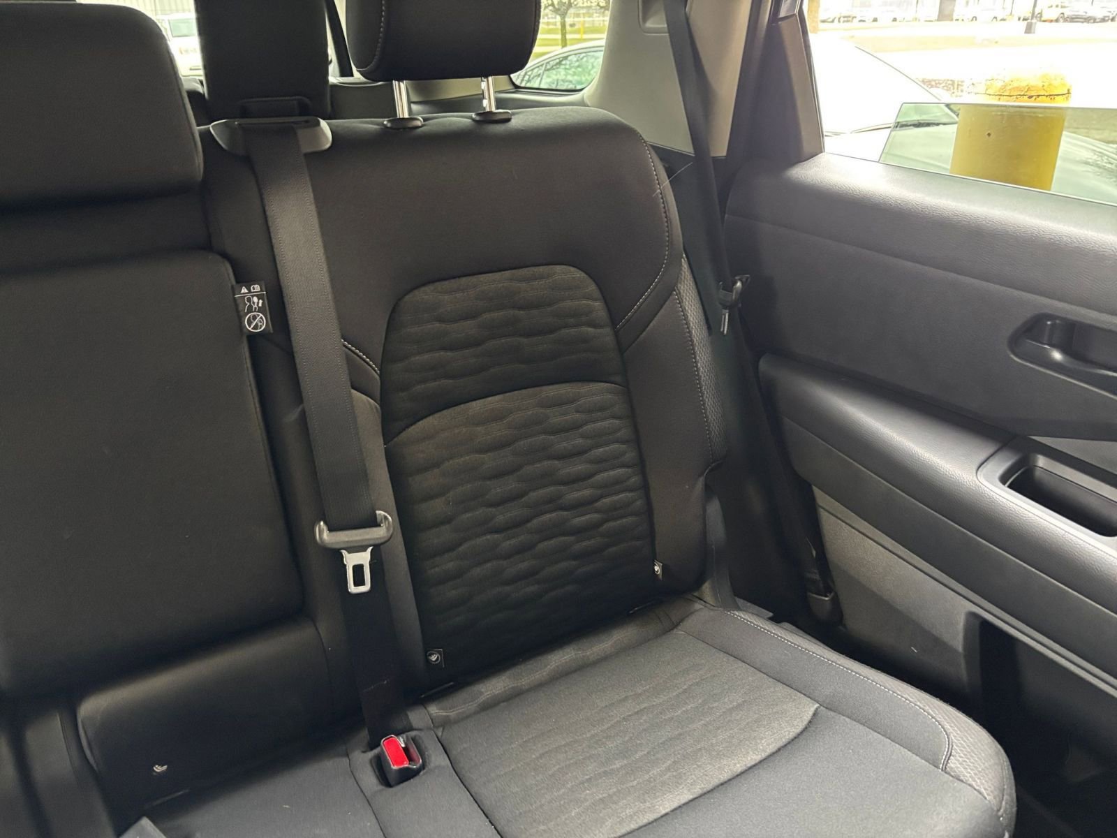 Used 2025 Nissan Pathfinder SV image 40