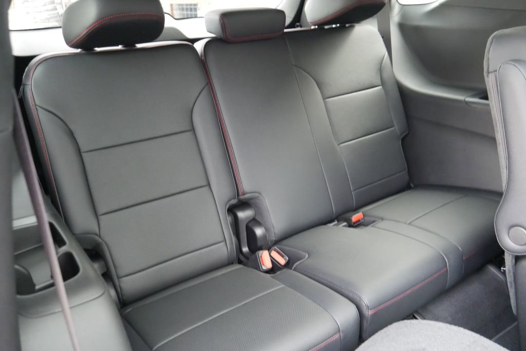 New 2026 Chevrolet Traverse RS image 27