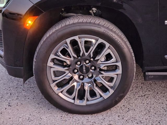 Used 2024 GMC Yukon Denali Ultimate image 8