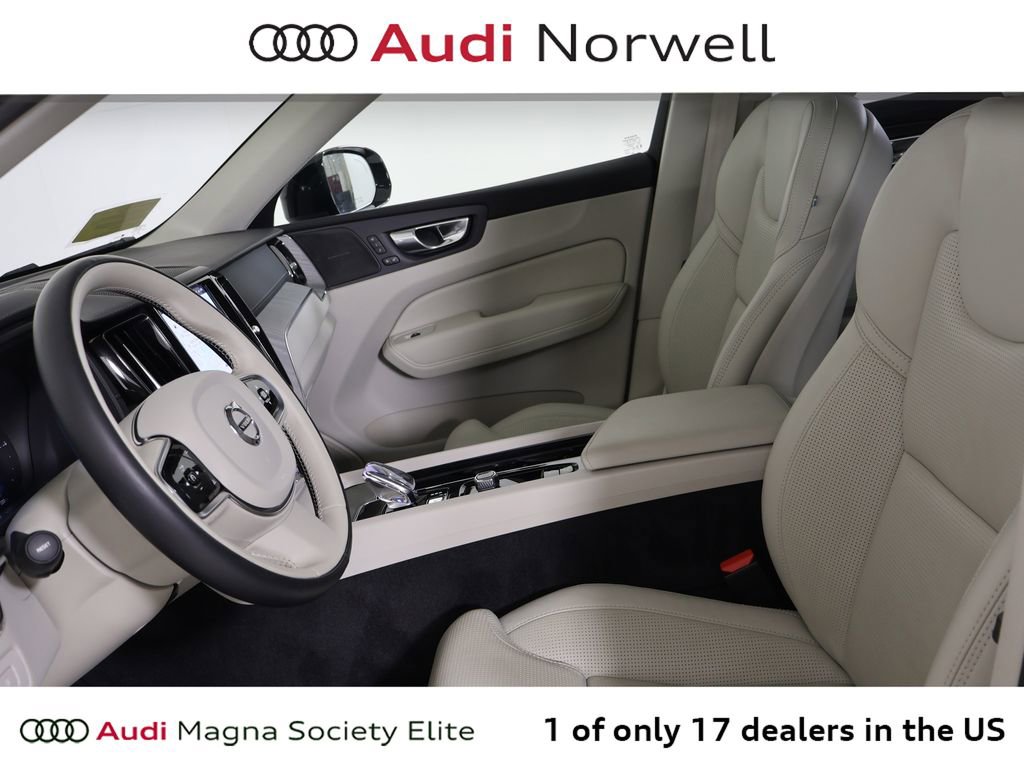 Used 2024 Volvo XC60 T8 Ultimate w/ Protection Package Premier AWD/4WD image 18