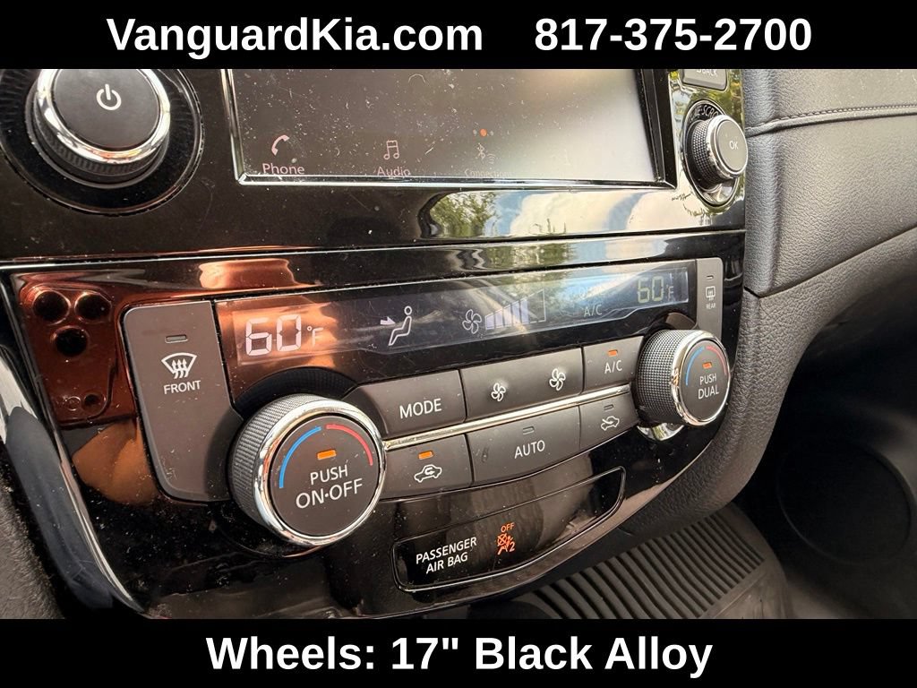 Used 2018 Nissan Rogue SV FWD image 22