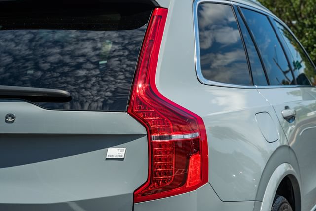 Certified 2024 Volvo XC90 T8 Plus w/ Protection Package Premier AWD/4WD image 7